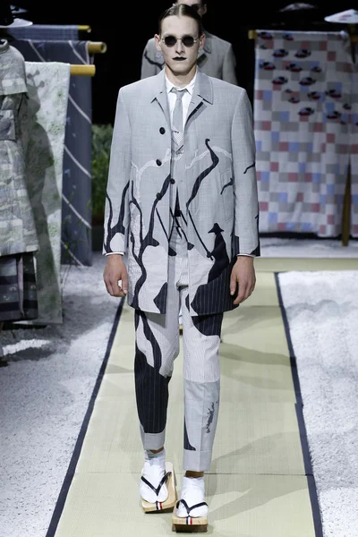 Look 9